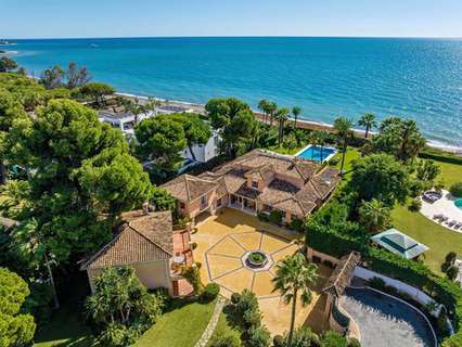 Villa en venta en Estepona