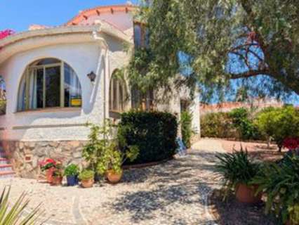 Villa en venta en Quesada