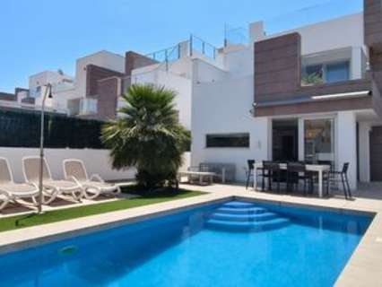 Villa en venta en Guardamar del Segura
