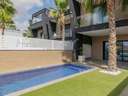 Villa en venta en Benijófar