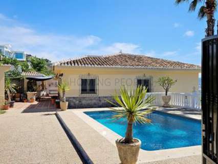 Villa en alquiler en Almuñécar