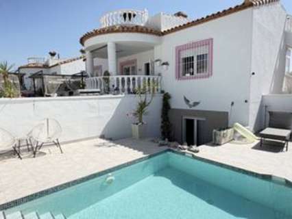 Villa en venta en San Miguel de Salinas