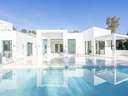 Villa en venta en Manilva