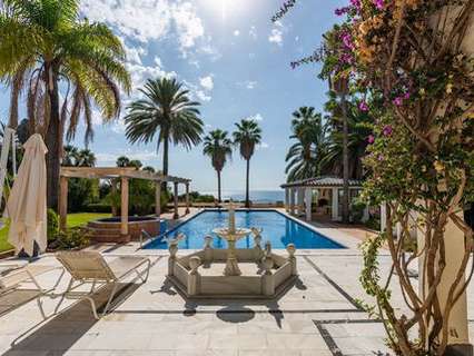 Villa en venta en Estepona