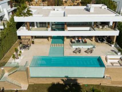 Villa en venta en Benahavís