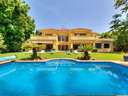 Villa en venta en Benahavís