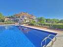 Villa en venta en Estepona