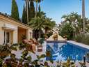 Villa en venta en Manilva