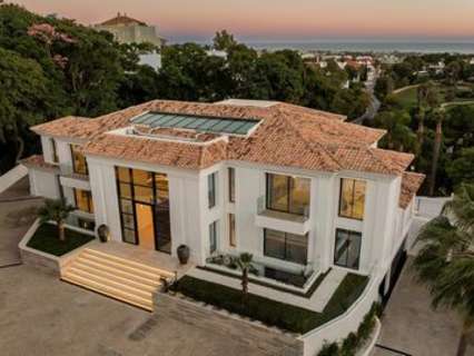 Villa en venta en Benahavís