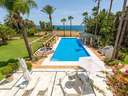 Villa en venta en Estepona