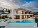 Villa en venta en Estepona