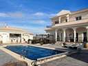 Villa en venta en El Pinós/Pinoso