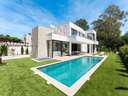 Villa en venta en Estepona