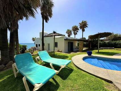 Villa en venta en Manilva