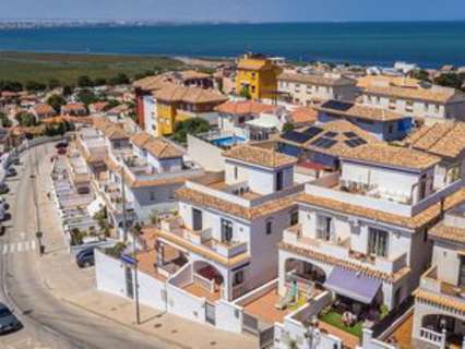 Casa en venta en Los Alcázares