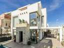 Chalet en venta en Los Montesinos