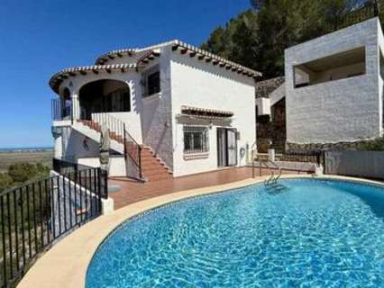 Chalet en venta en Pego
