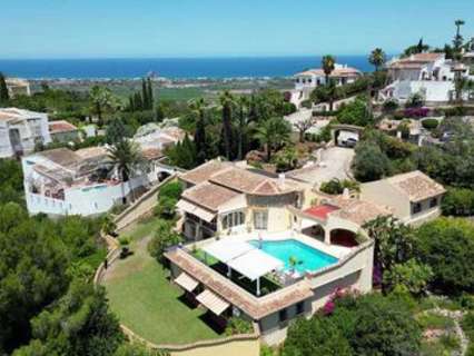 Chalet en venta en Pego