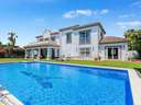 Villa en venta en Estepona