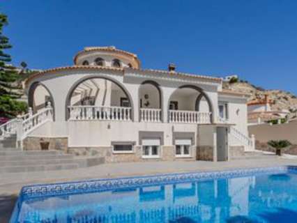 Villa en venta en Quesada