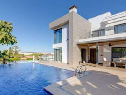 Villa en venta en Torrevieja