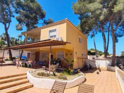 Villa en venta en Benillup