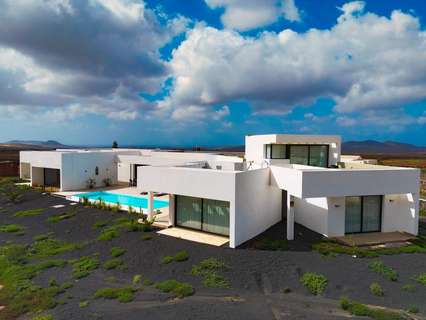 Villa en venta en La Oliva zona Villaverde