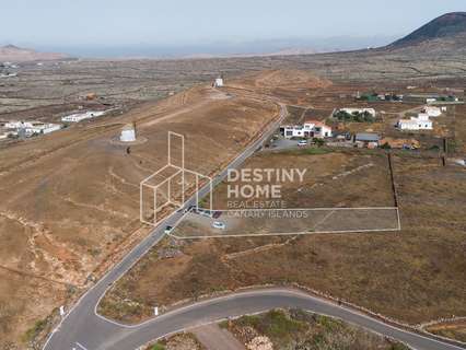 Parcela en venta en La Oliva zona Villaverde
