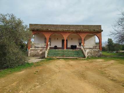Chalet en venta en Carmona