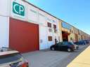 Nave industrial en alquiler en Cadrete