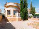 Chalet en venta en Los Montesinos