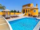 Chalet en venta en Orihuela