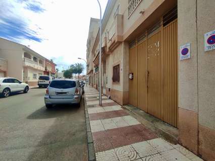 Local comercial en alquiler en Vícar zona El Parador