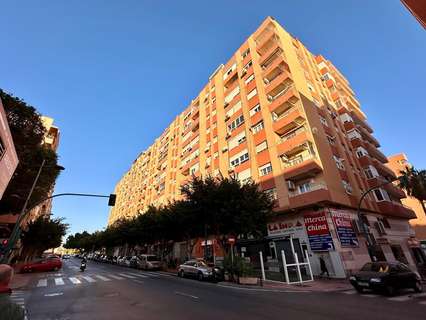 Piso en venta en Almería