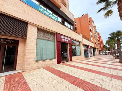 Local comercial en venta en Vícar zona El Parador