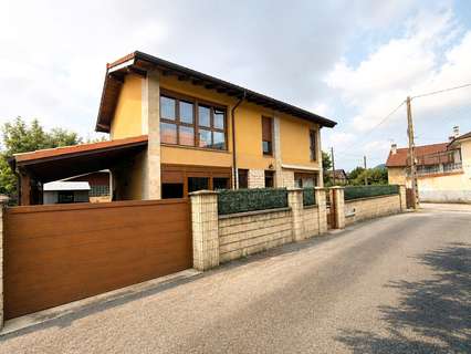 Chalet en venta en Santa María de Cayón