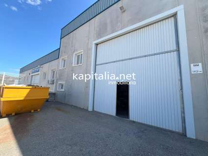 Nave industrial en venta en Vallada