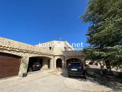 Chalet en venta en L'Olleria