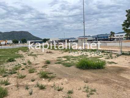 Parcela industrial en venta en Xàtiva