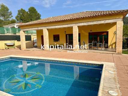 Chalet en venta en L'Olleria