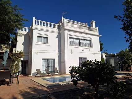 Villa en venta en Estepona