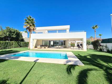 Villa en alquiler en Marbella zona Golf Rio Real