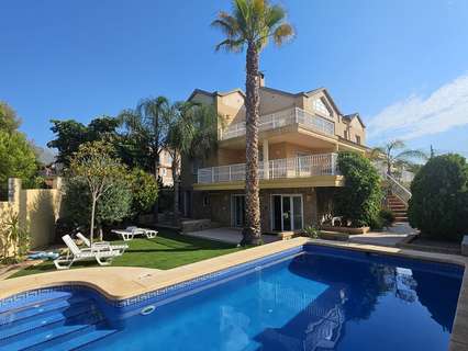 Villa en venta en La Nucía