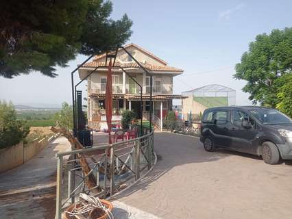 Chalet en venta en Chiva