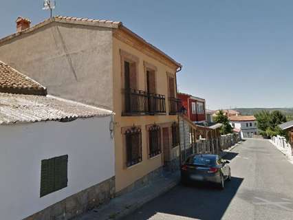 Villa en venta en Navalperal de Pinares