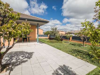 Villa en venta en Ávila
