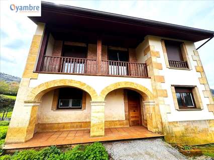 Chalet en venta en Bárcena de Cicero