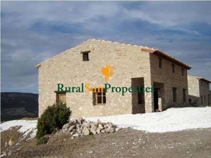 Casa rústica en venta en Moratalla