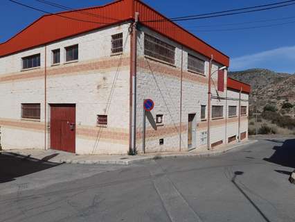 Nave industrial en venta en Petrer