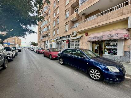 Local comercial en venta en Almería